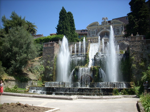 Fontana del Nettuno 1.JPG